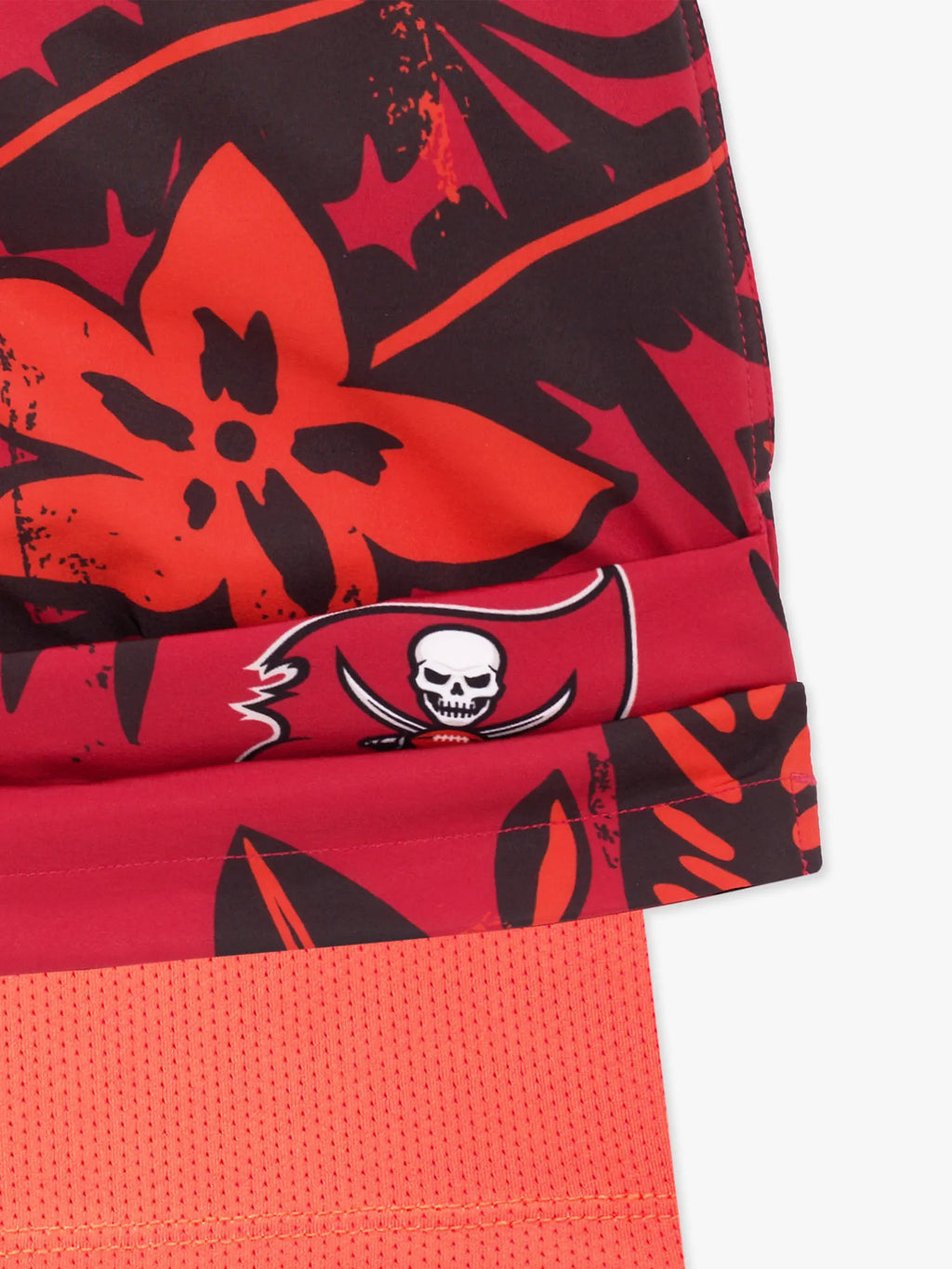 The Buccaneers Deep End Zones 5.5" (Classic Lined Swim Trunk)