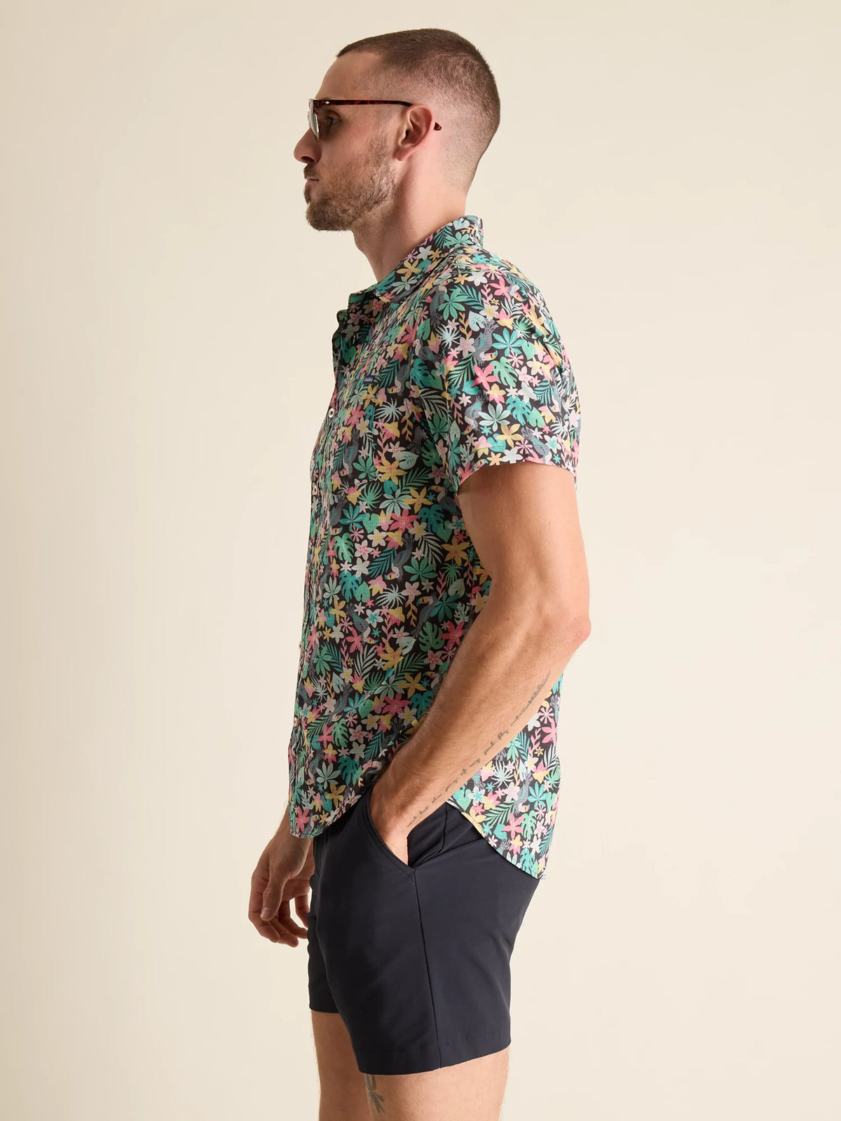 Breezetech Friday Shirt (Bloomerang)