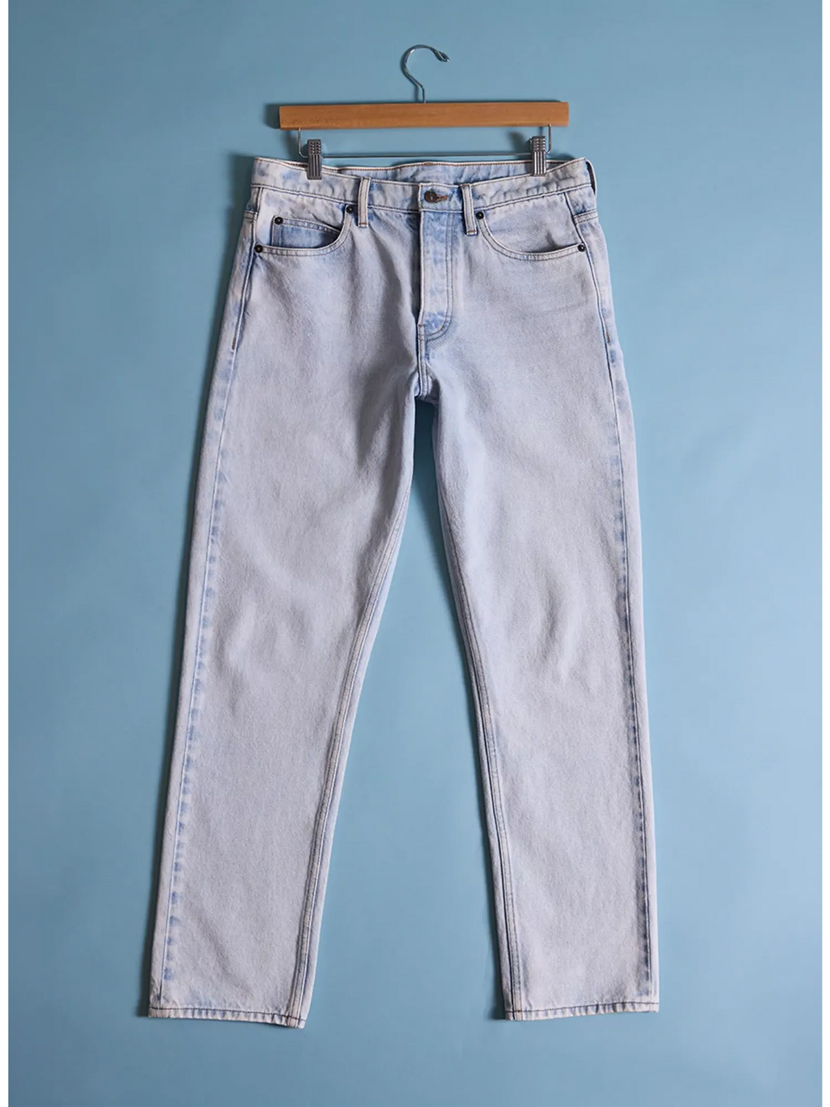 The Light Wash Denim 30" (Classic Jean)