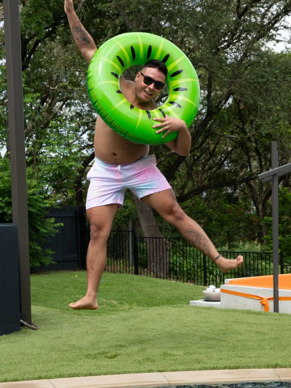 The Tide Eyes 5.5" (Classic Lined Swim Trunk)