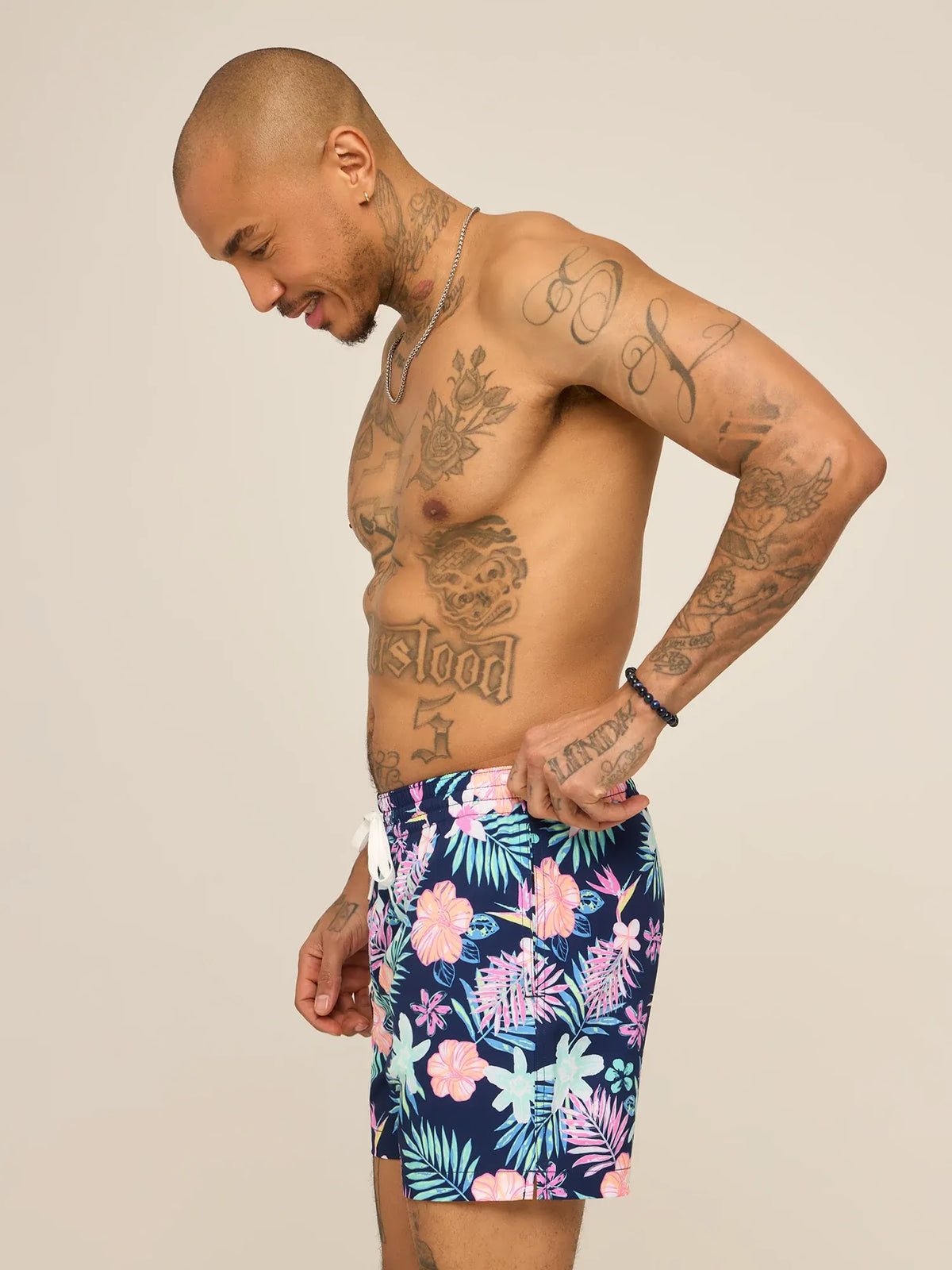 The Tropic Like Its Hots 5.5" (Classic Lined Swim Trunk)