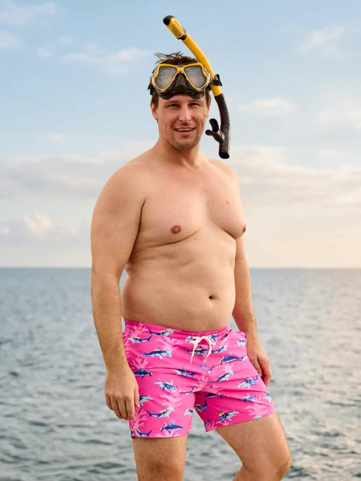The Great Pink Sharks 5.5"  (Classic Lined Swim Trunk)